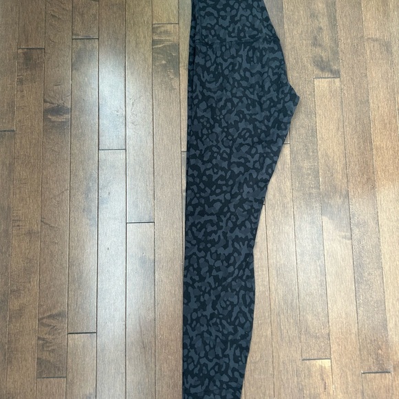 Lululemon Align Leggings - Picture 3 of 4